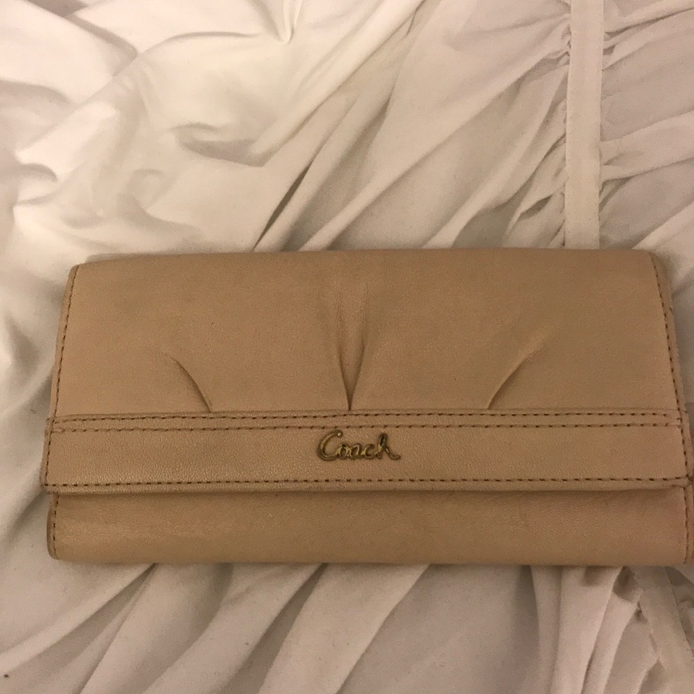 Cream coach wallet